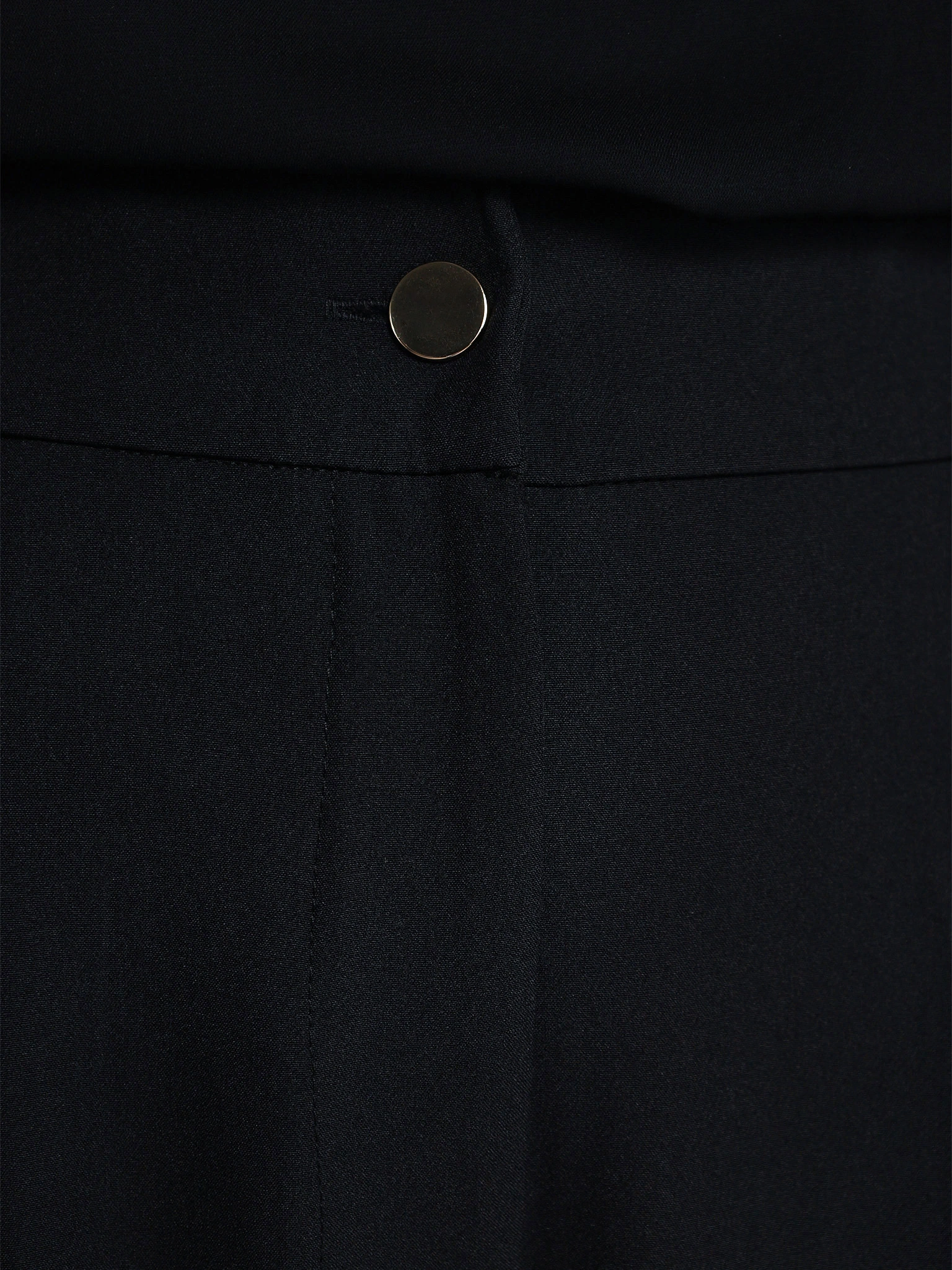 Брюки расклешенного кроя с эластичным поясом